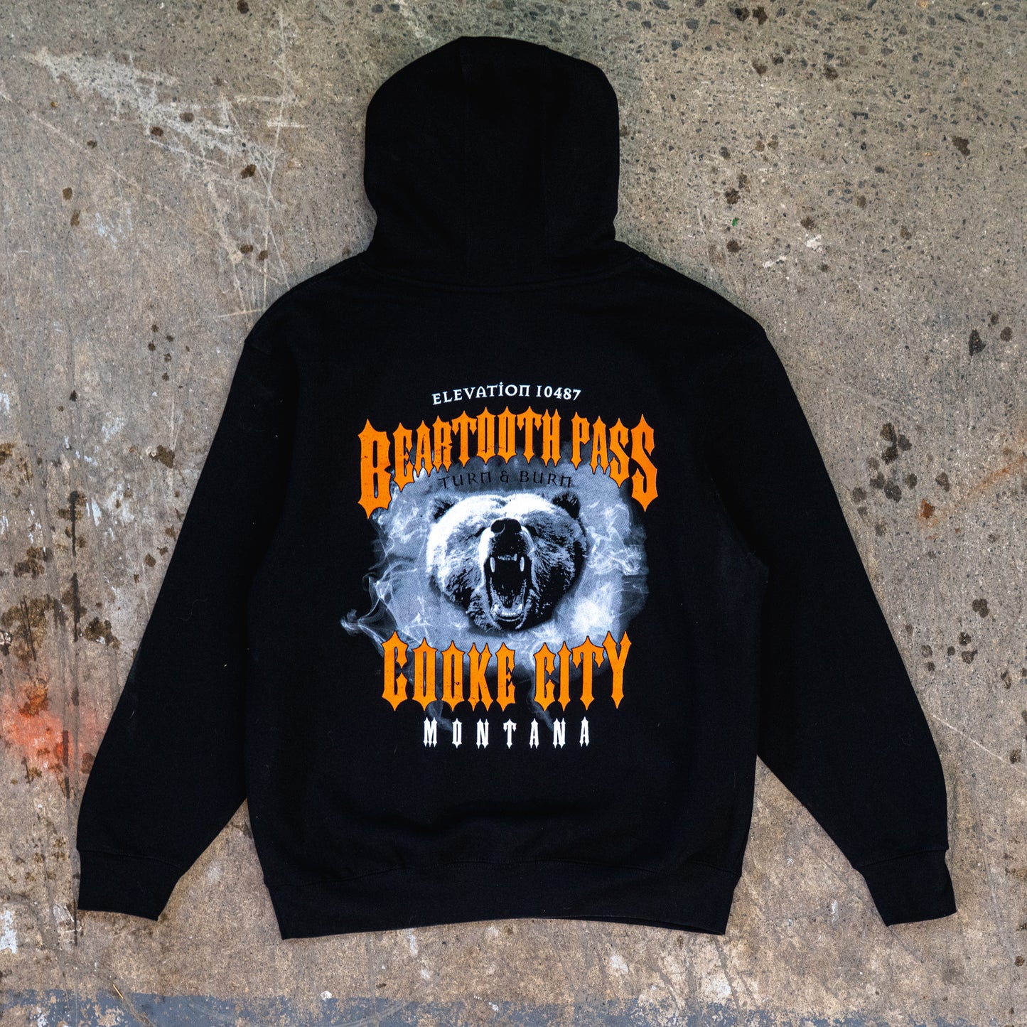 Beartooth Pass Smokin' Grizz Hoodie